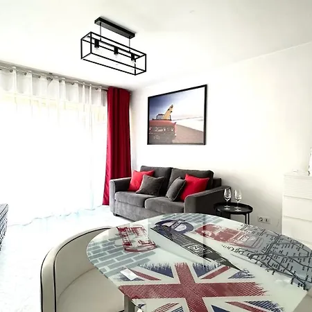 Beau Centre Juan Les Pins à 300m Des Plages *