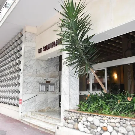 Beau Centre Juan Les Pins A 300m Des Plages Апартаменты *