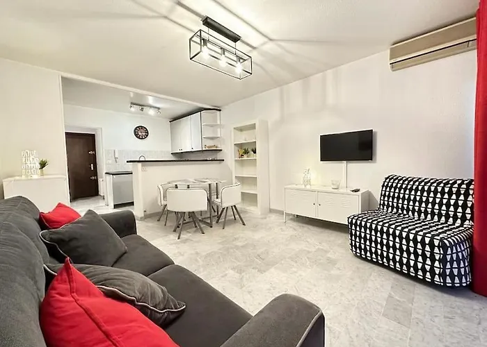 Beau Centre Juan Les Pins A 300m Des Plages Antibes