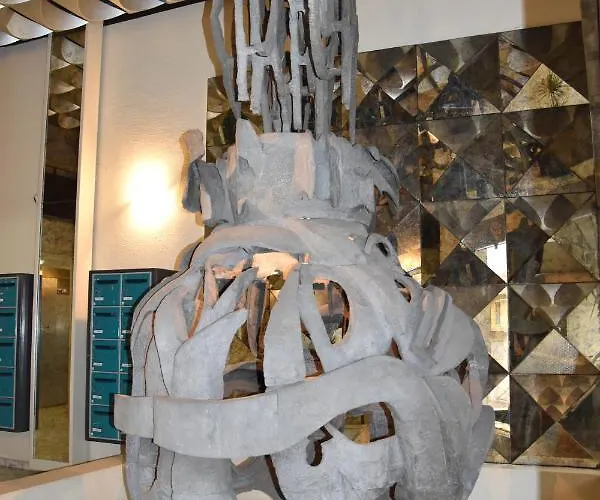 Beau Centre Juan Les Pins A 300m Des Plages